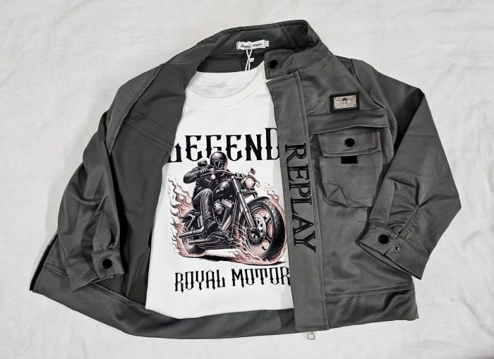 Replay Jacket & T-shirt Set - Image 4